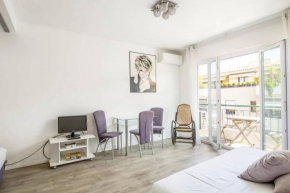 2 PIECES RECEMMENT RENOVE CENTRE DE CANNES 'BANANE' 2MN DES PLAGES DE LA CROISETTE ll A1B115